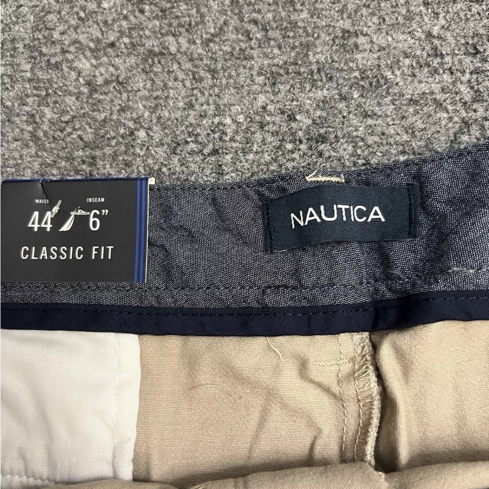 NWT Nautica deck shorts Stretch Size 44 6 Inch Inseam Tan Men’s Pockets - Picture 4 of 5